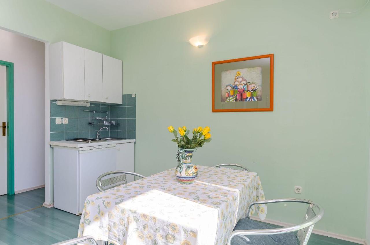 Apartments Zdenka Donji Okrug  Esterno foto