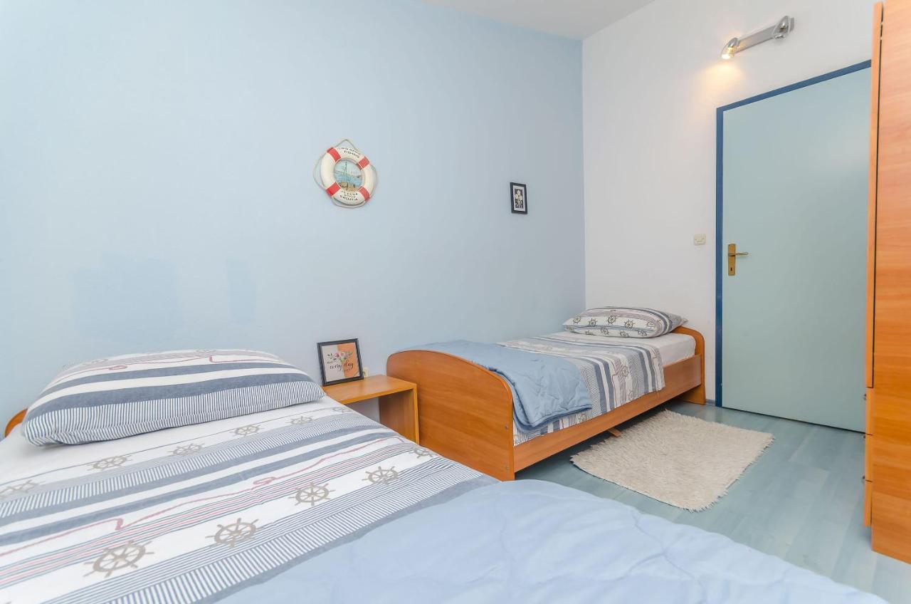 Apartments Zdenka Donji Okrug  Esterno foto